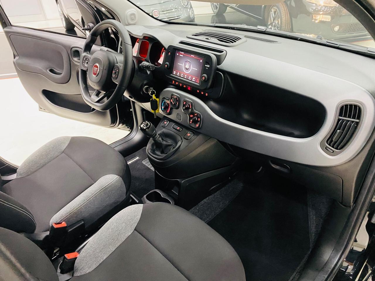 Fiat Panda 1.0 firefly hybrid Sport s Navy CarPlay