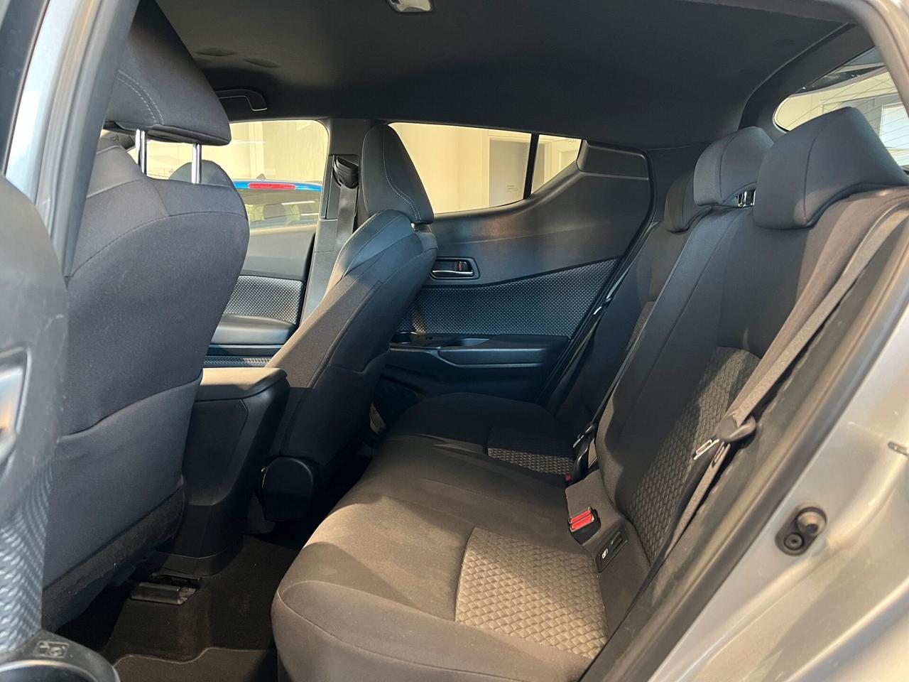 Toyota C-HR 2.0 Hybrid E-CVT Trend