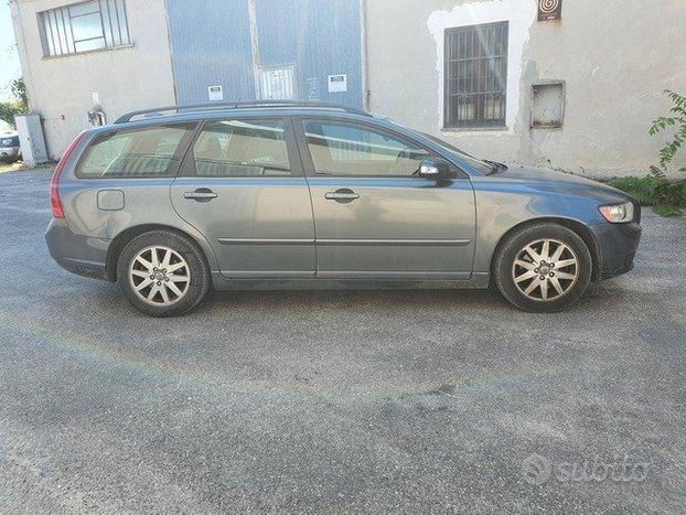 Volvo V50 2.0 D 16V 136CV Momentum