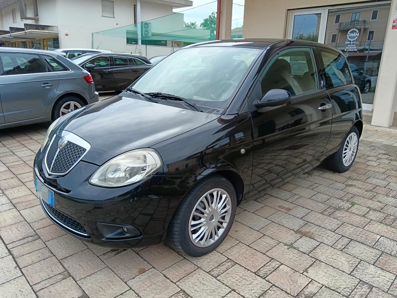 Lancia Ypsilon 1.2 Oro