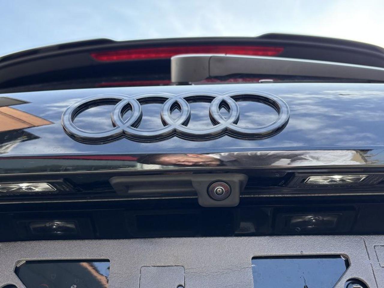 Audi A3 SPB TDI 110 kW S tronic S line edition MATRIX-19"