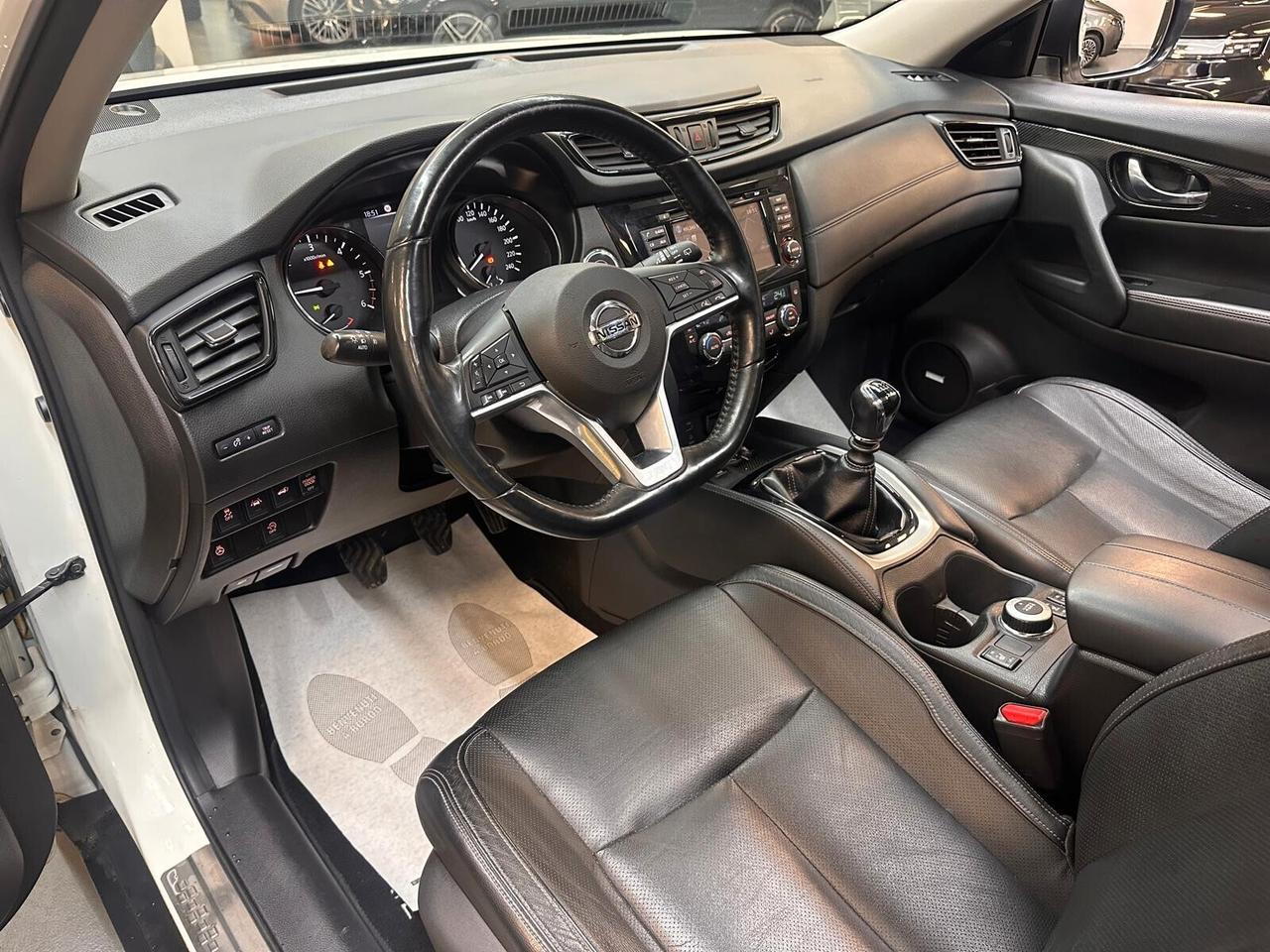 Nissan X-Trail 1.6 dci Tekna 4wd * FULL-OPTIONAL *