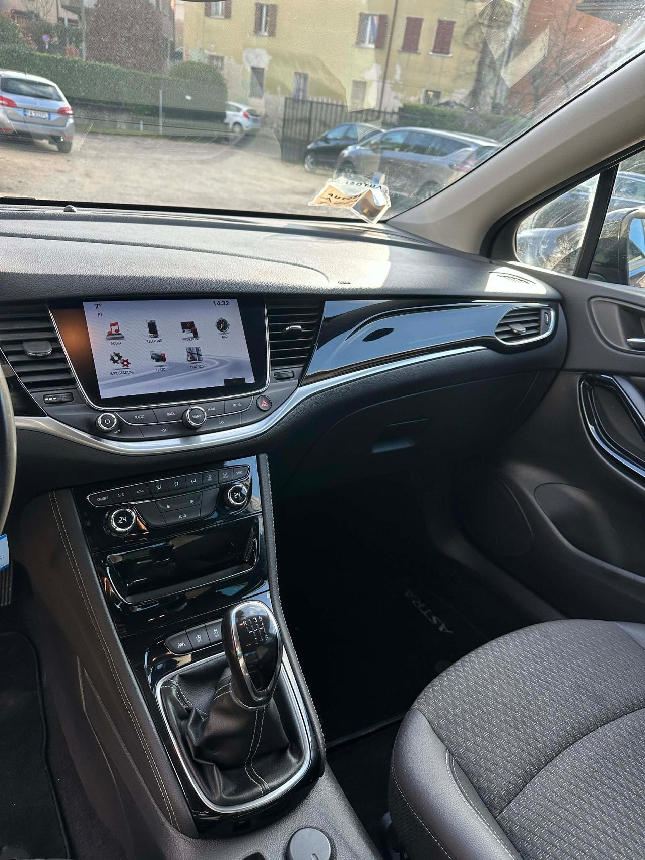 Opel ASTRA PREMIUM KMCERT GARANZ UNICOPR