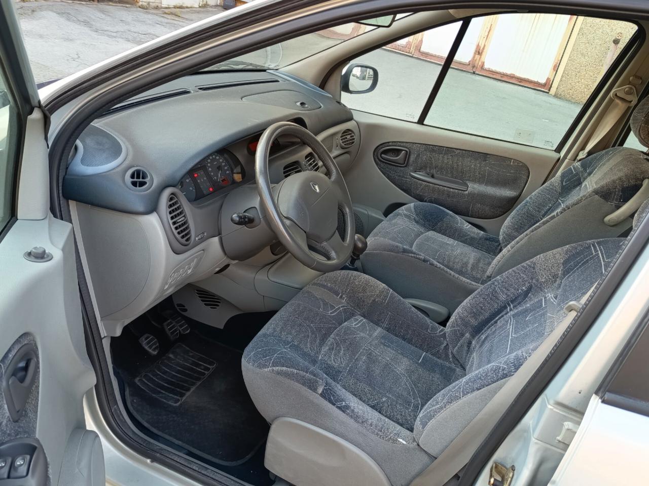 Renault Megane Mégane Scénic 1.6 16V cat RXE