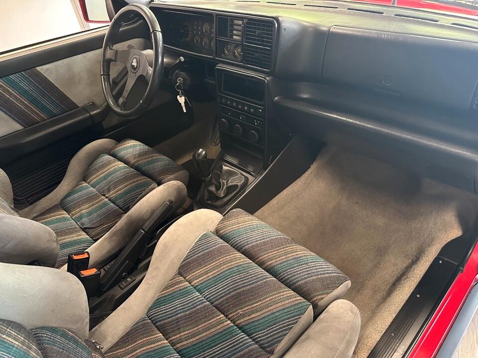 Lancia Delta HF INTEGRALE 8V KAT
