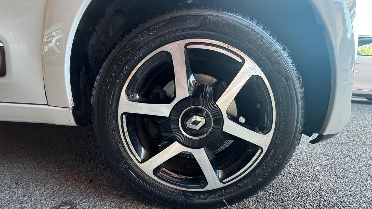 Twingo TCe 90 CV EDC Intens