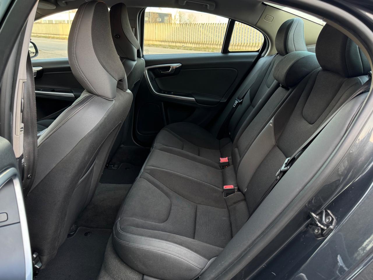 Volvo S60 D3 2.0D 163cv Automatico Summum