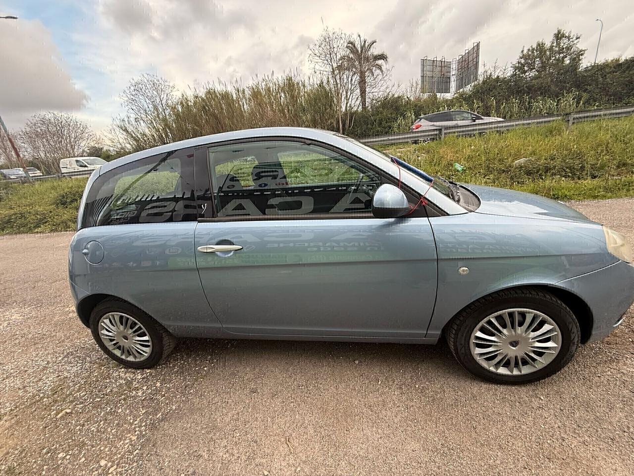 Lancia Ypsilon 1.2 Versus