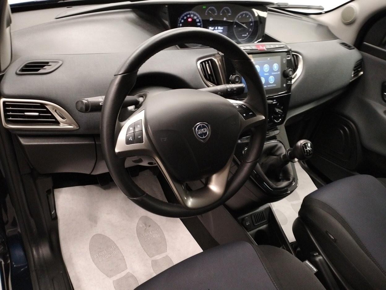 Lancia Ypsilon 1.0 firefly hybrid Gold s