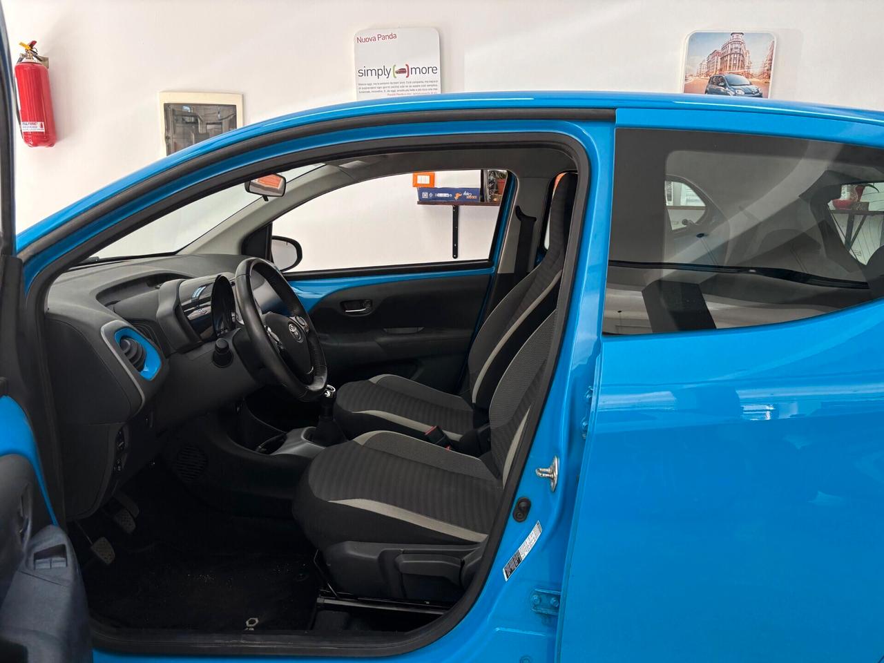 TOYOTA Aygo Connect 1.0 VVT-i 72 CV x-wave