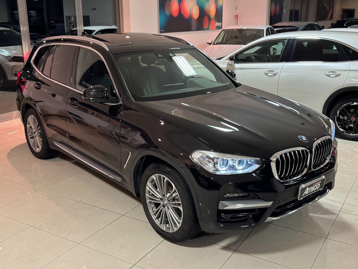 BMW X3 xDrive20d 48V Luxury Line Tetto/Luci Ambient/Pelle+ventilati
