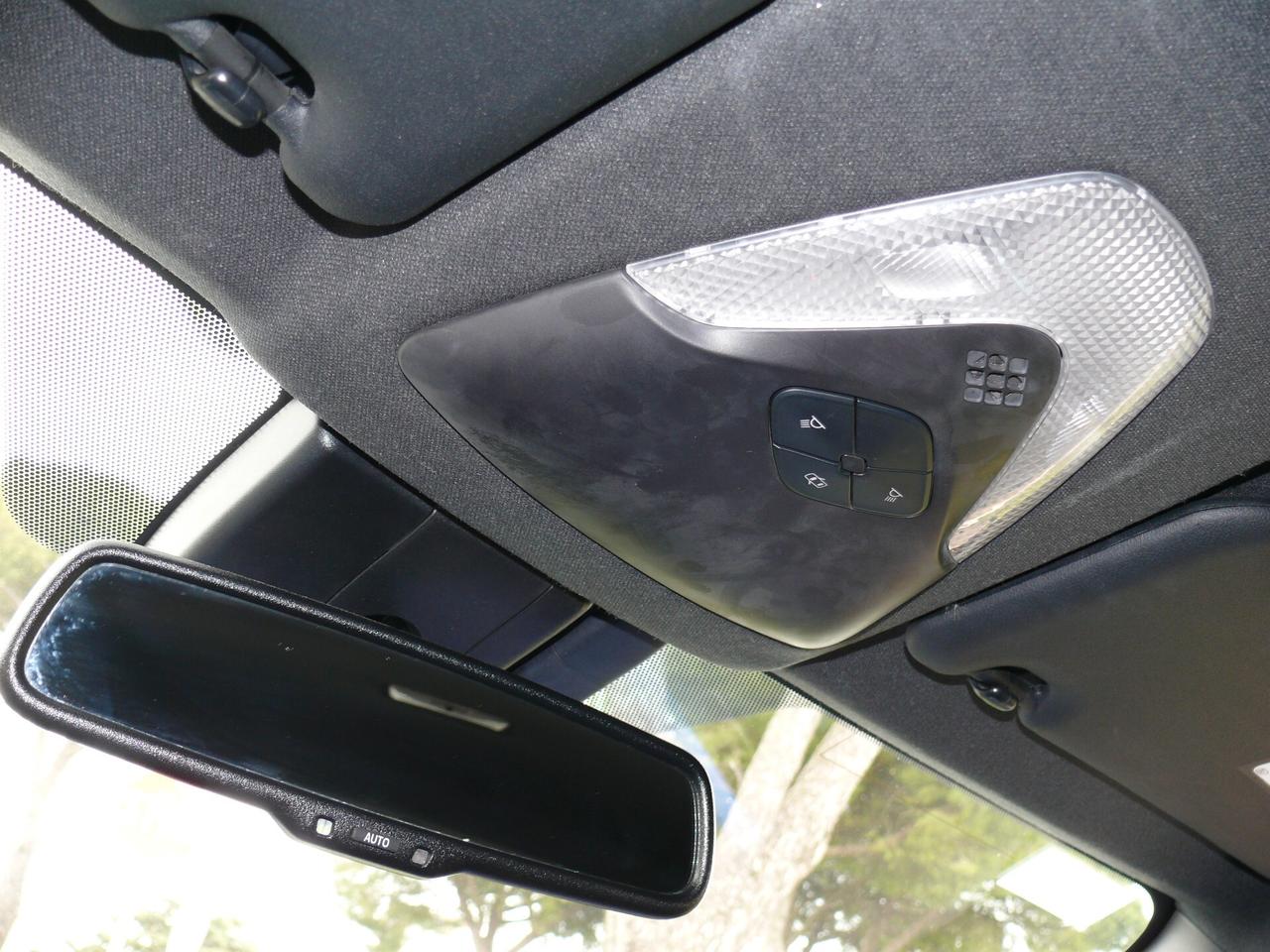 Toyota C-HR 1.8 Hybrid E-CVT Style (M1310)