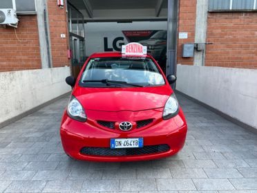 Toyota Aygo 1.0 12V VVT-i 3 porte Sol. NEOPATENTATI