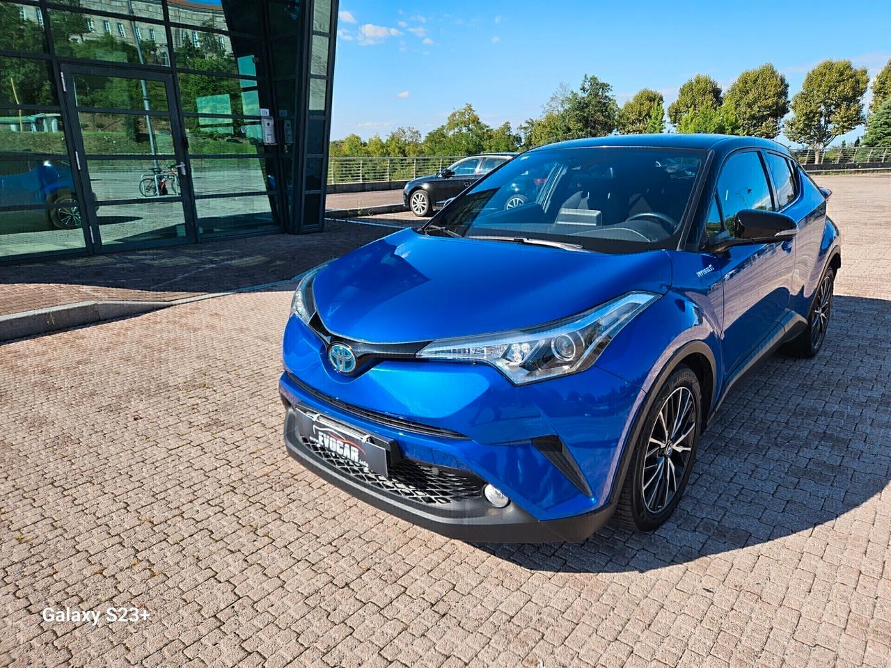 Toyota C-HR 1.8 Hybrid valutiamo usato /scambio