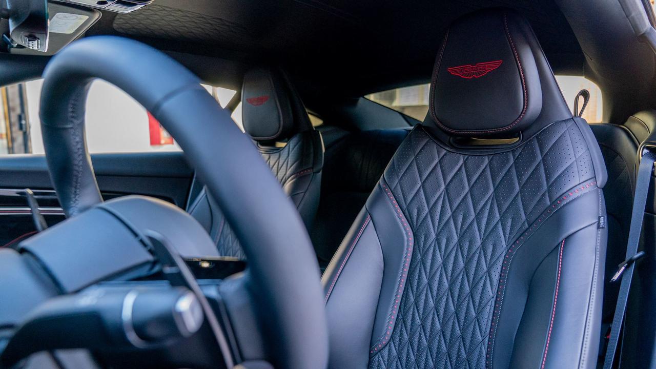 ASTON MARTIN DB12 Coupe 4.0 V8 auto