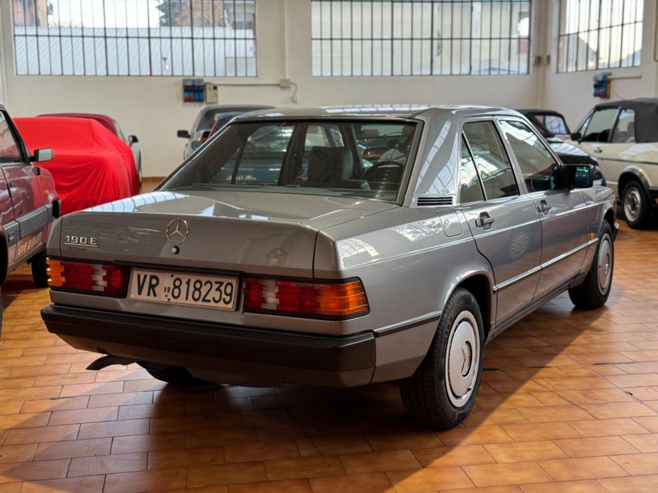 Mercedes-benz 190E 2.0 - ASI - Book Service