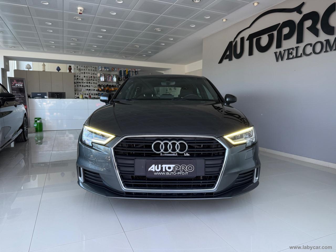 AUDI A3 2.0 TDI S tronic Sport S-LINE