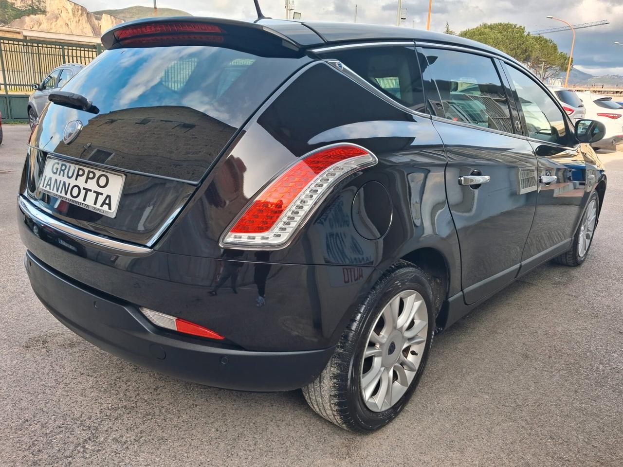 Lancia Delta 1.4 T-Jet 120 CV S Ecochic GPL CASA MADRE TENUTA IN MODO MANIACALE