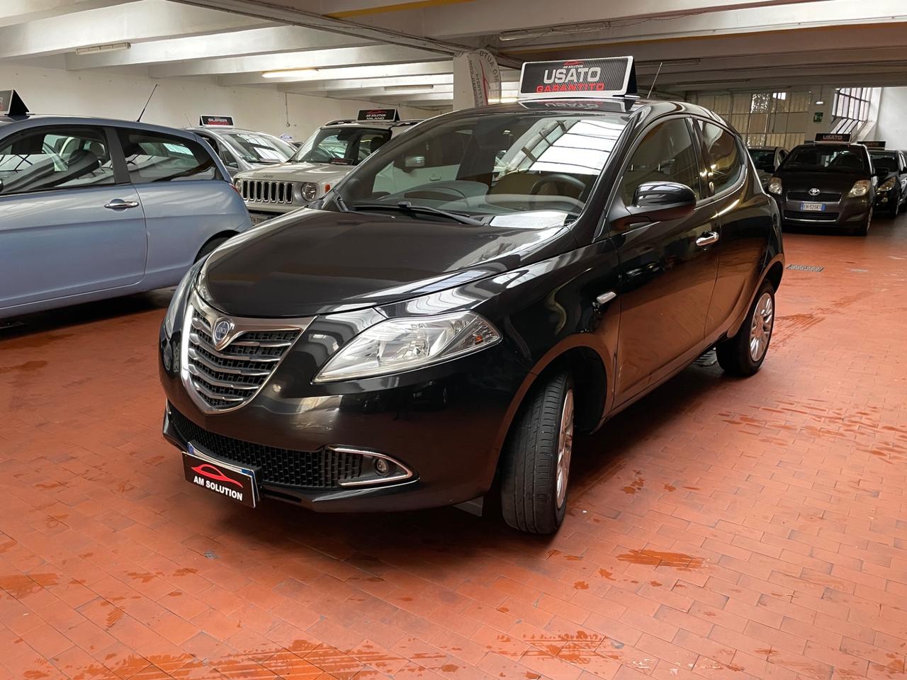Lancia Ypsilon 0.9 Neopatentati Euro 5