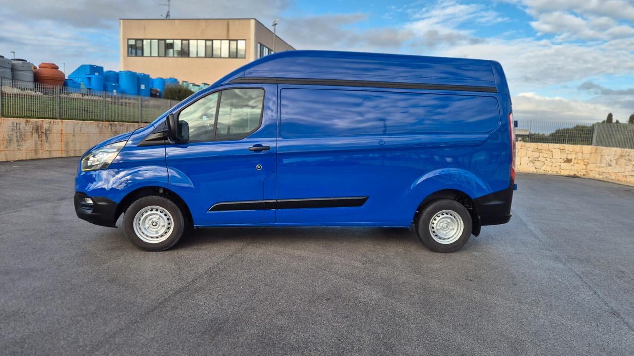 Ford Transit Custom 300 2.0 EcoBlue Hybrid 170 PC Furg. Titanium