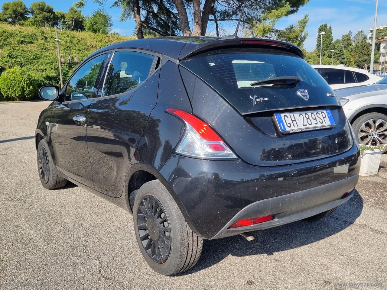 LANCIA Ypsilon 1.0 FireFly 5pS&S Hyb. Eco Silv.