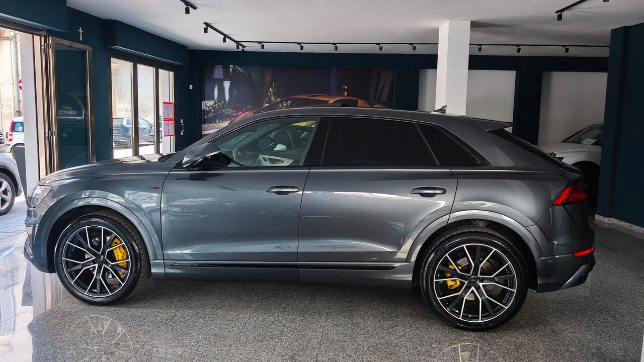 Audi Q8 50 TDI 286 CV quattro tiptronic S-line STRAFULL