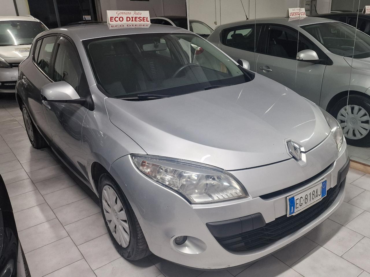 Renault Megane berlina 1.5 dCi 90CV neo patentati