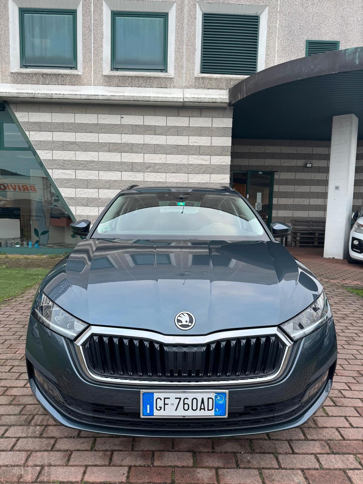 Skoda Octavia 2.0 TDI EVO SCR DSG Wagon Sportline