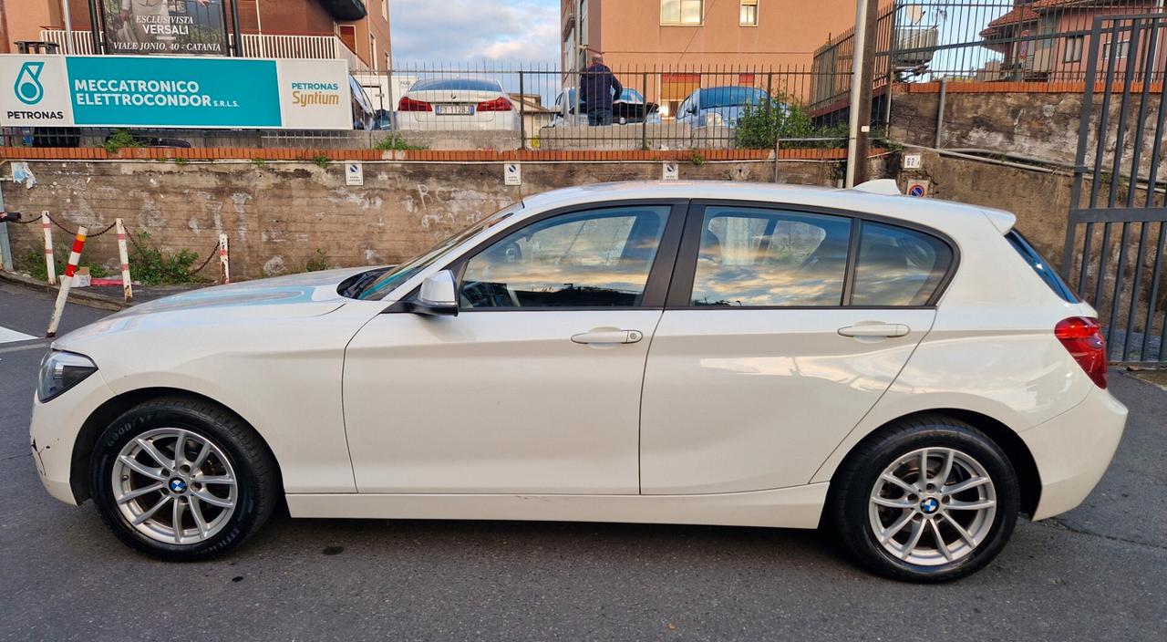 Bmw 116 116d 5p. Urban