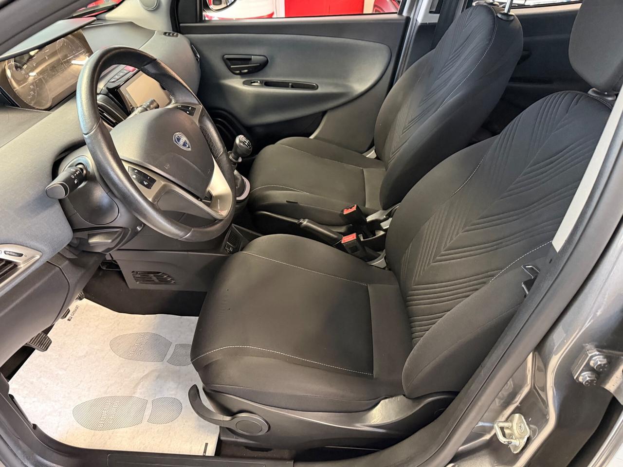 LANCIA Y 1.0 HYBRID 70 CV GOLD UNICO PROPRIETARI OK NEO PATENTATI