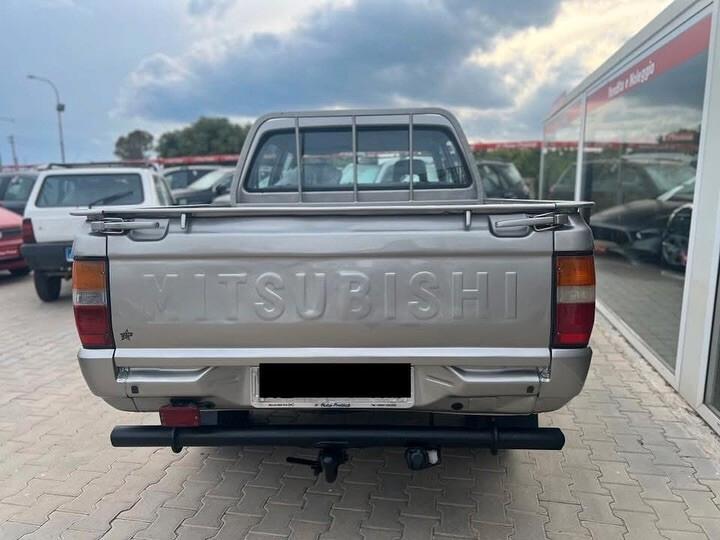 Mitsubishi L200 2.5 TD 4WD Double Cab Pick-up
