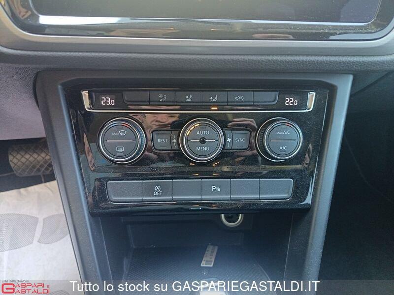 Volkswagen Touran 1.6 TDI 115 CV DSG Business BlueMotion Technology 7 POSTI