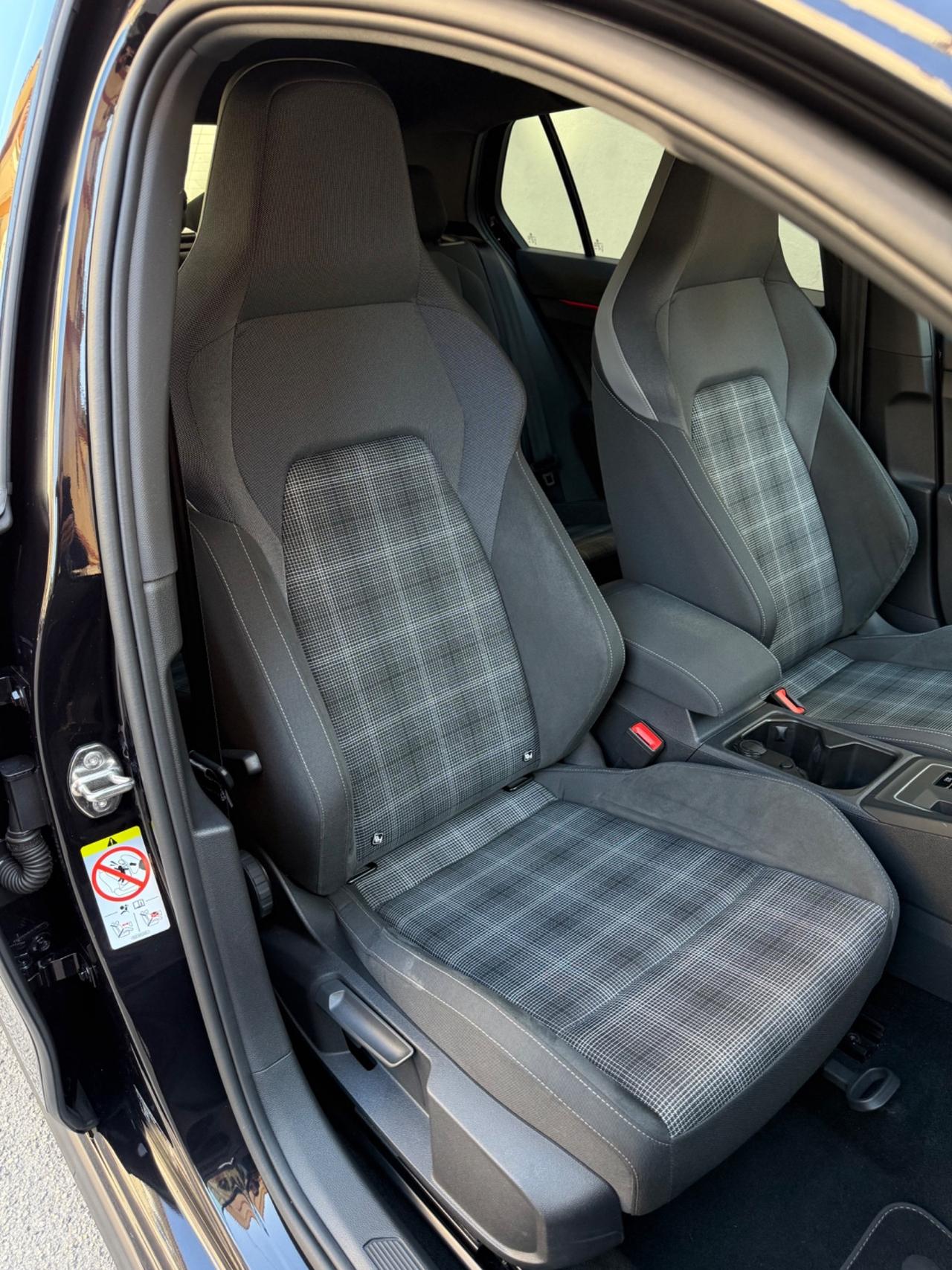 Volkswagen Golf GTD 2.0 Tdi 200CV DSG FARI IQ