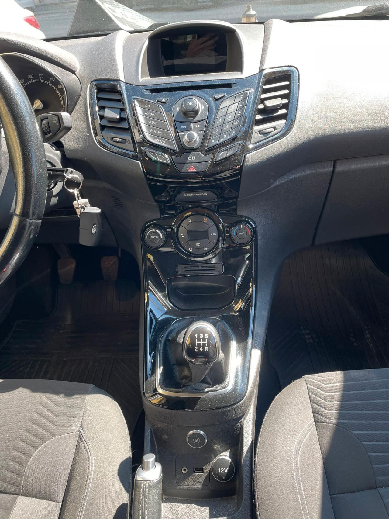 Ford Fiesta 1.4 5p. Bz.- GPL Titanium