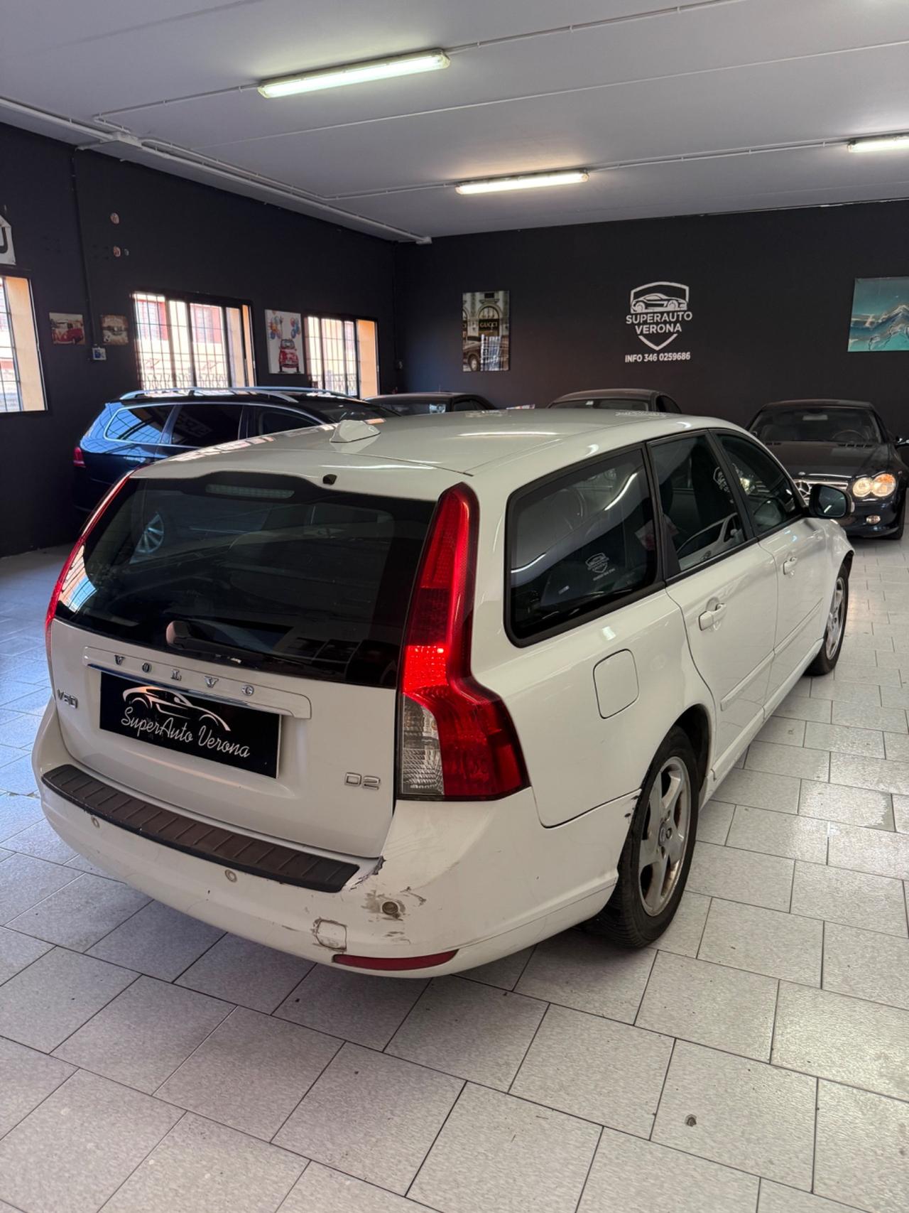 Volvo V50 D2 R-design