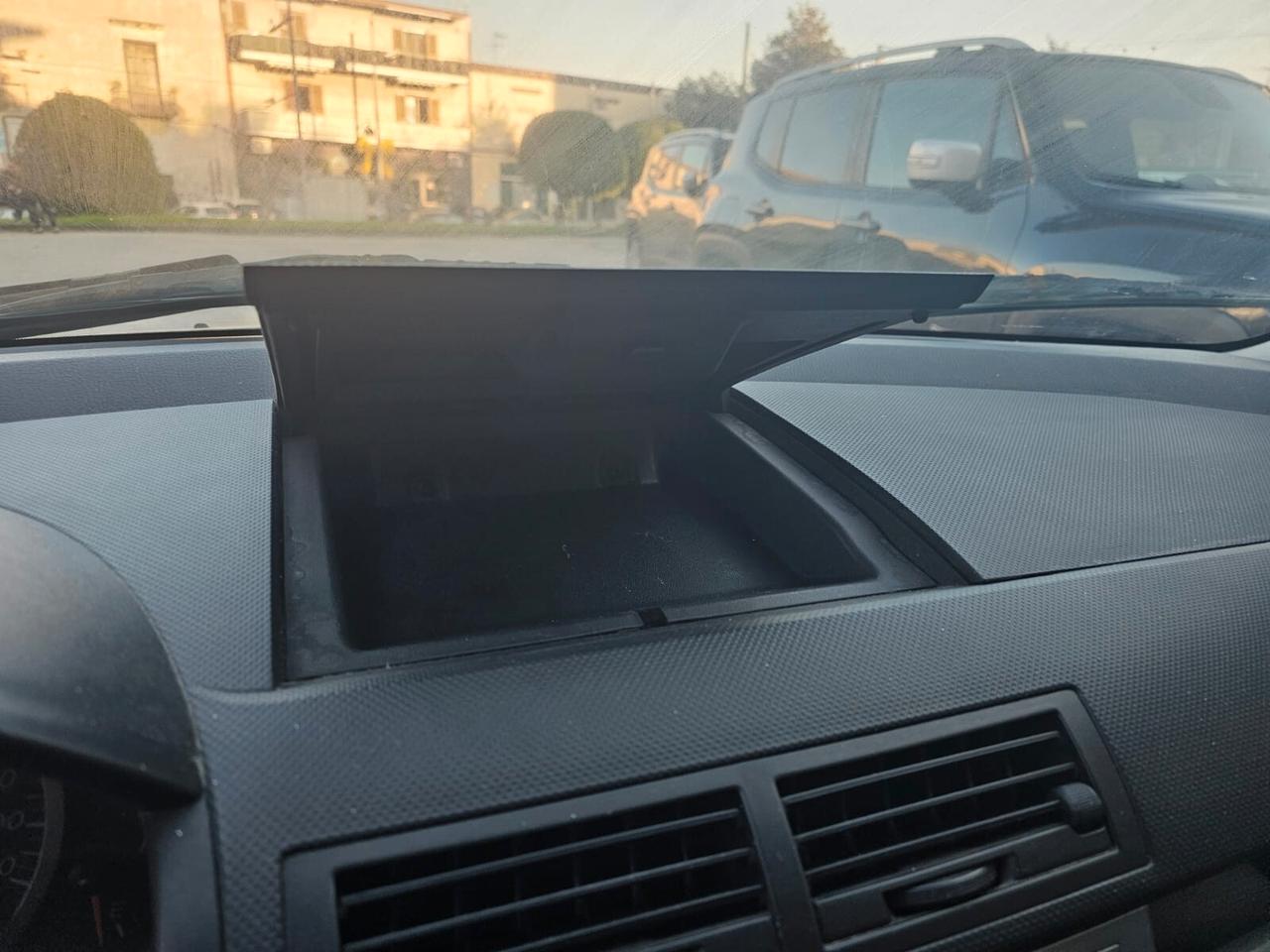 MAZDA 2 BERLINA 1.4 DIESEL 68CV - ANCHE PER NEOPATENTATI