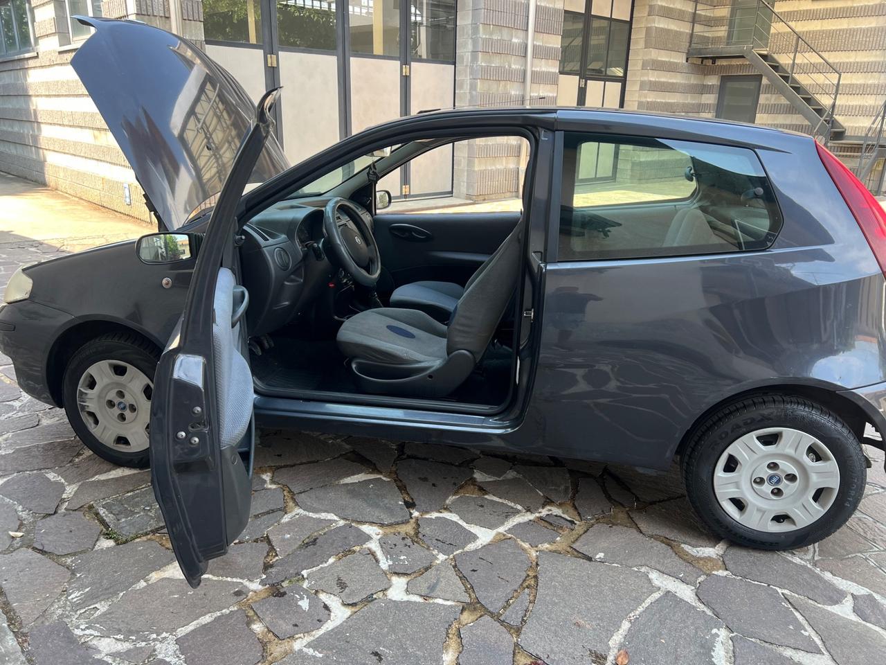 Fiat Punto 1.2i cat 5 porte ELX