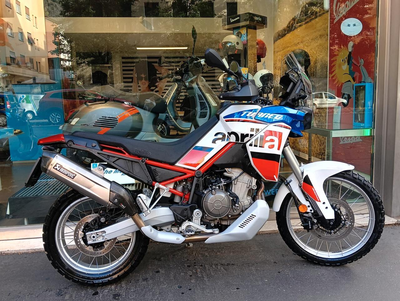 Aprilia Tuareg 660 evocative dakar podium