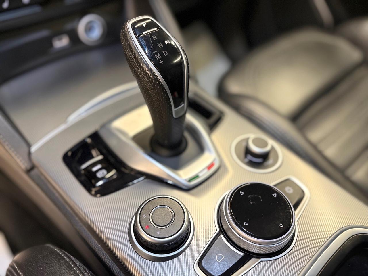 Alfa Romeo Stelvio 2.2 210 CV AT8 Q4 Veloce 2021