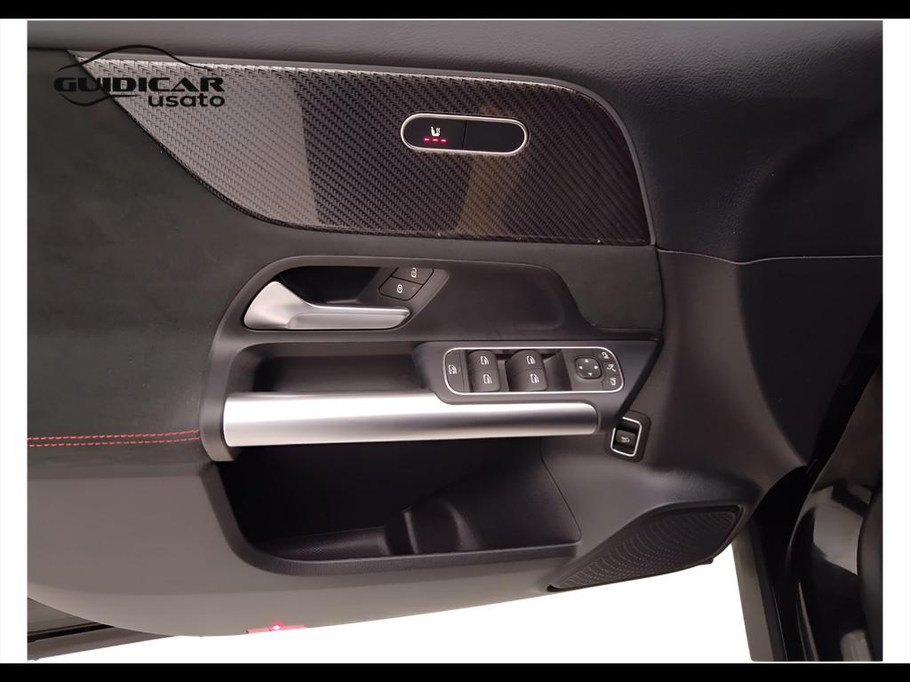 Mercedes-Benz GLA-H247 2023 - GLA 200 d AMG Line Advanced Plus auto