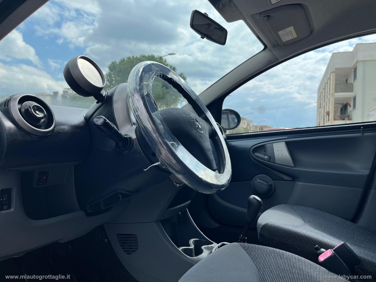 PEUGEOT 107 1.0 68 CV 5p. Urban Move