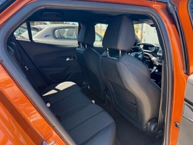 Peugeot 2008 PureTech 130 S&S GT Pack Bicolore Tetto Nero