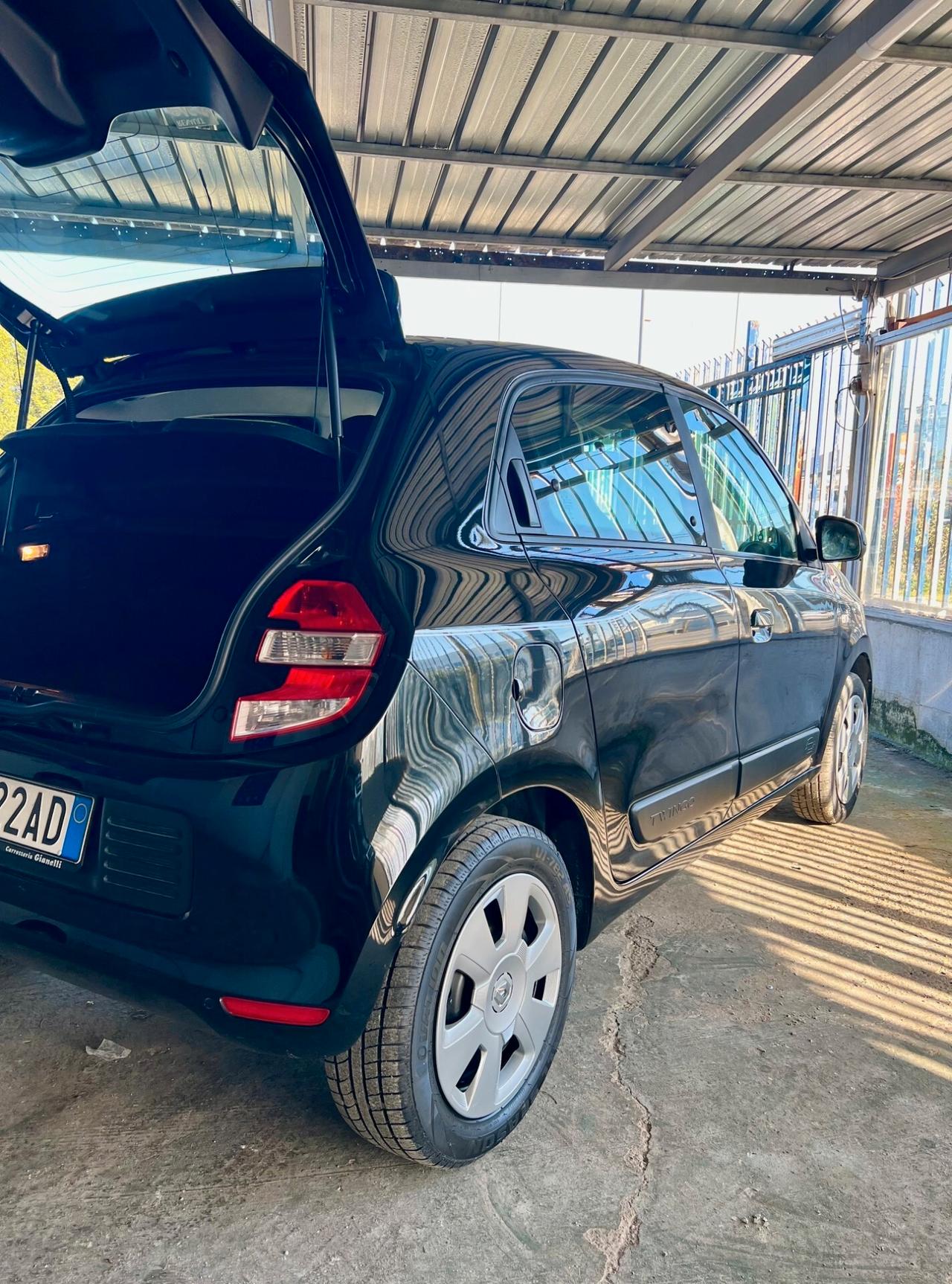 Renault Twingo SCe Lovely