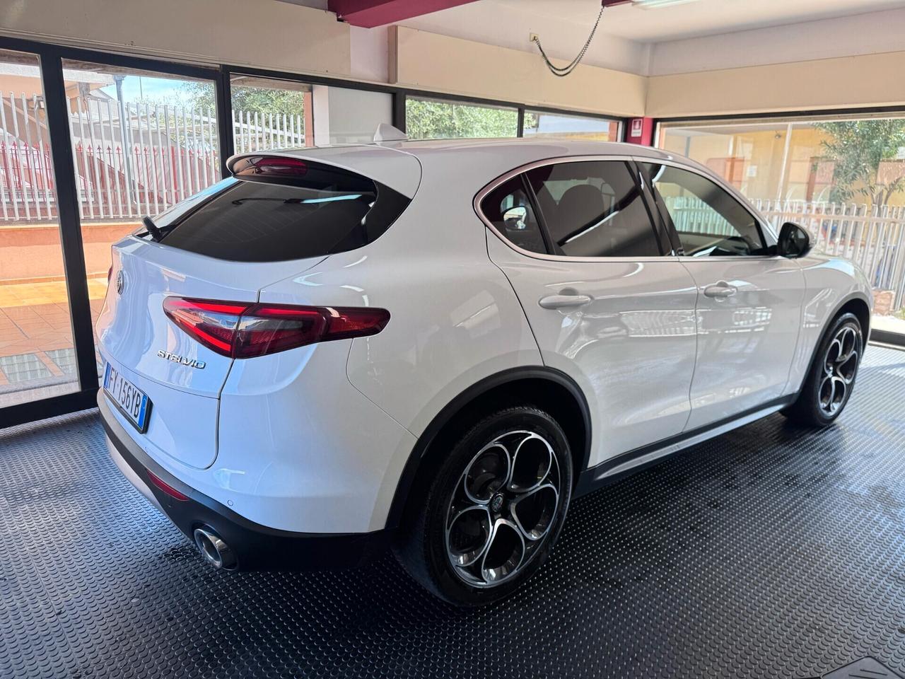 Alfa Romeo Stelvio LUSSO2.2 210cv Q4 2019 PROMO