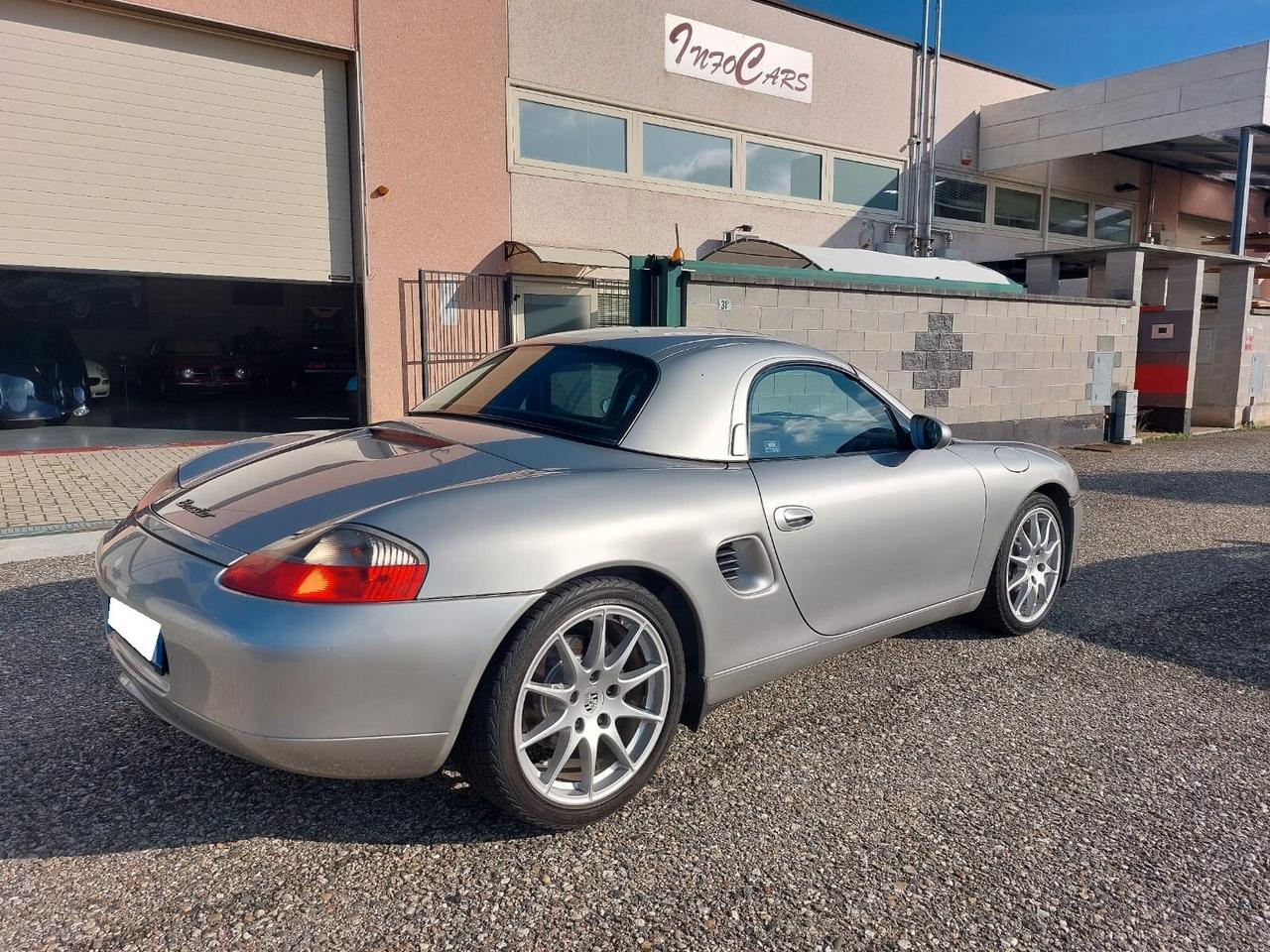 Porsche Boxster 2.7i 24V 220CV SPORT DESIGN!!