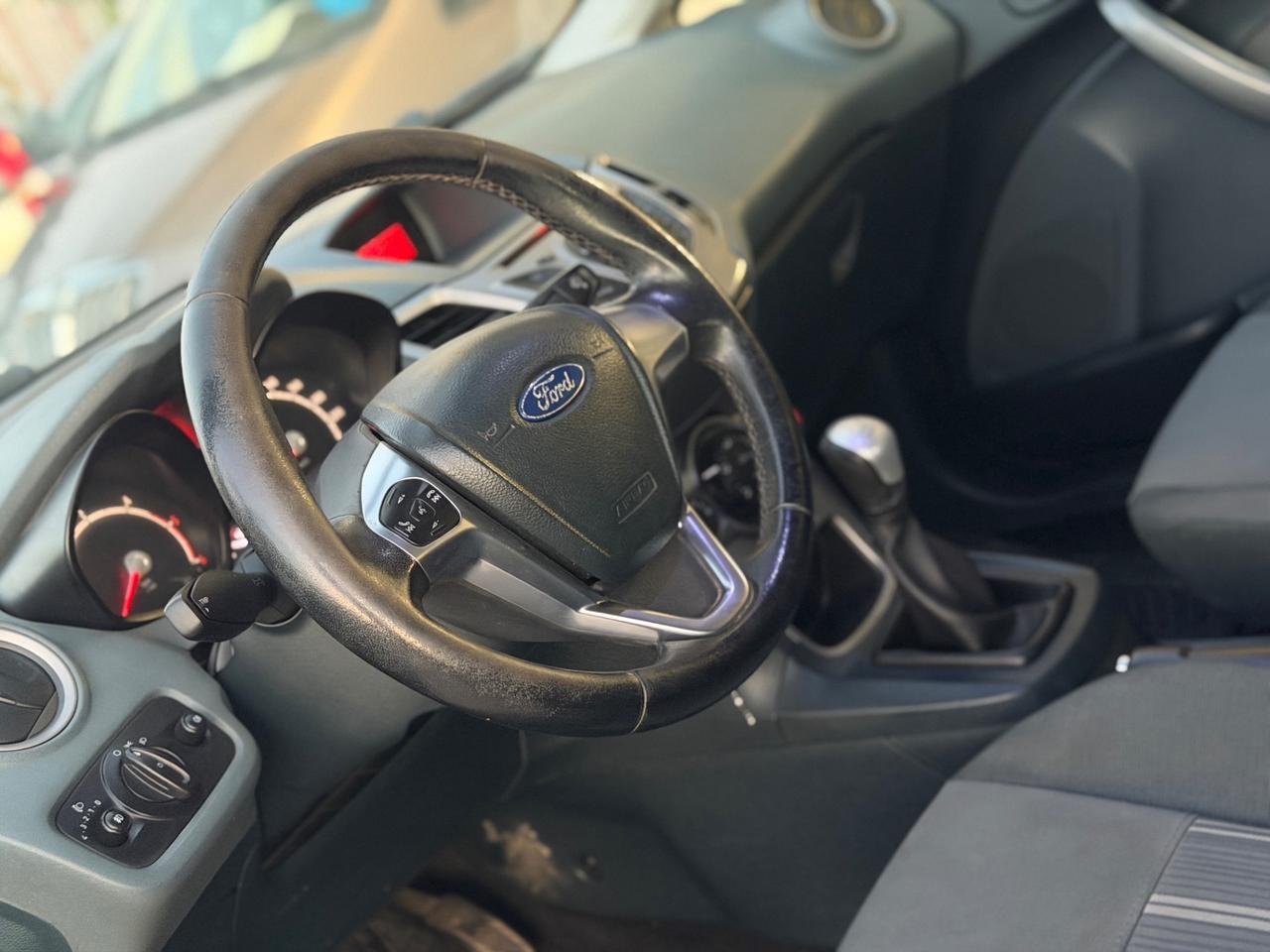 Ford FIESTA 1.4 DIESEL 2011