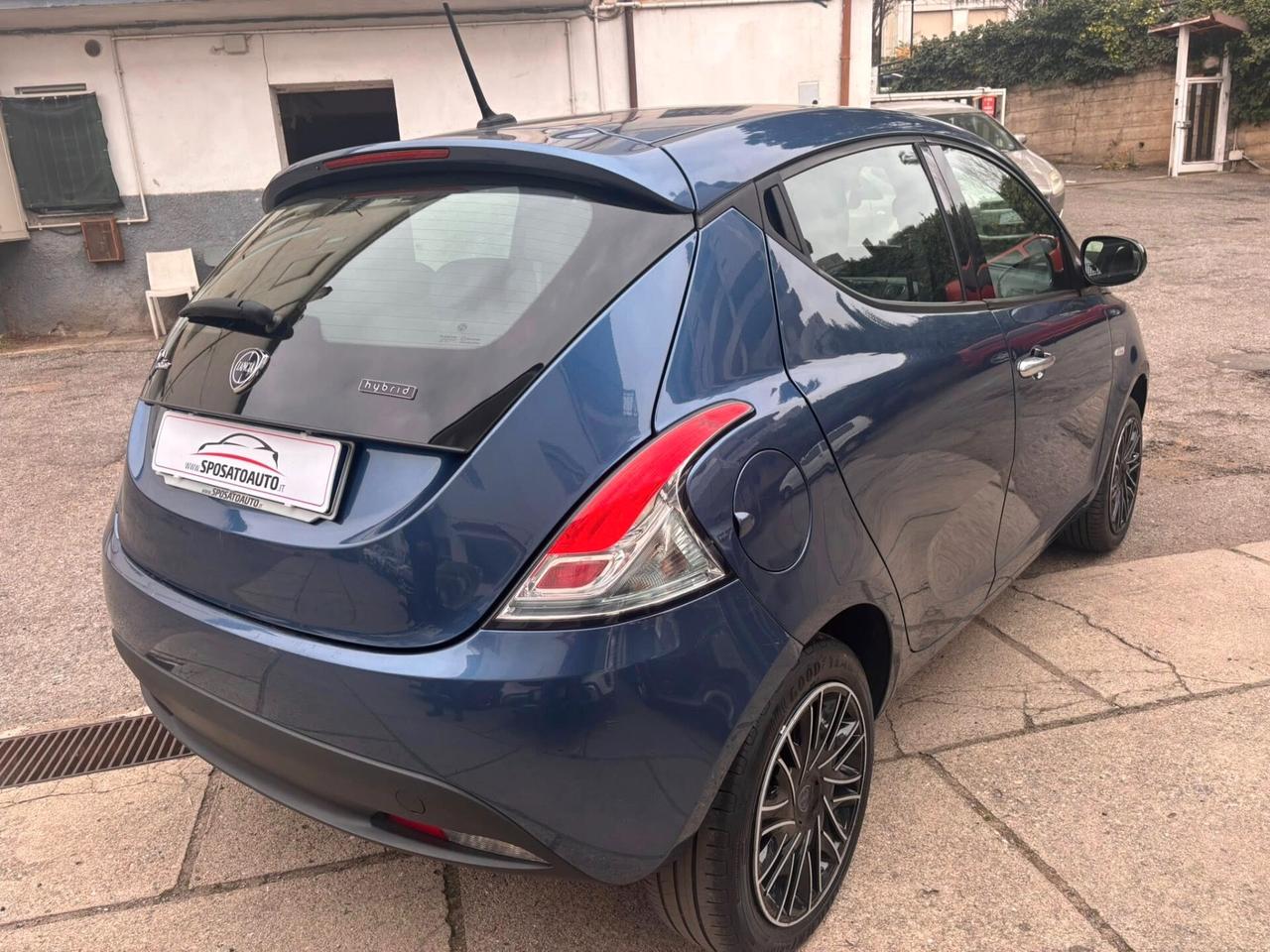 Lancia Ypsilon 1.0 FireFly 5 porte S&S Hybrid Silver Plus