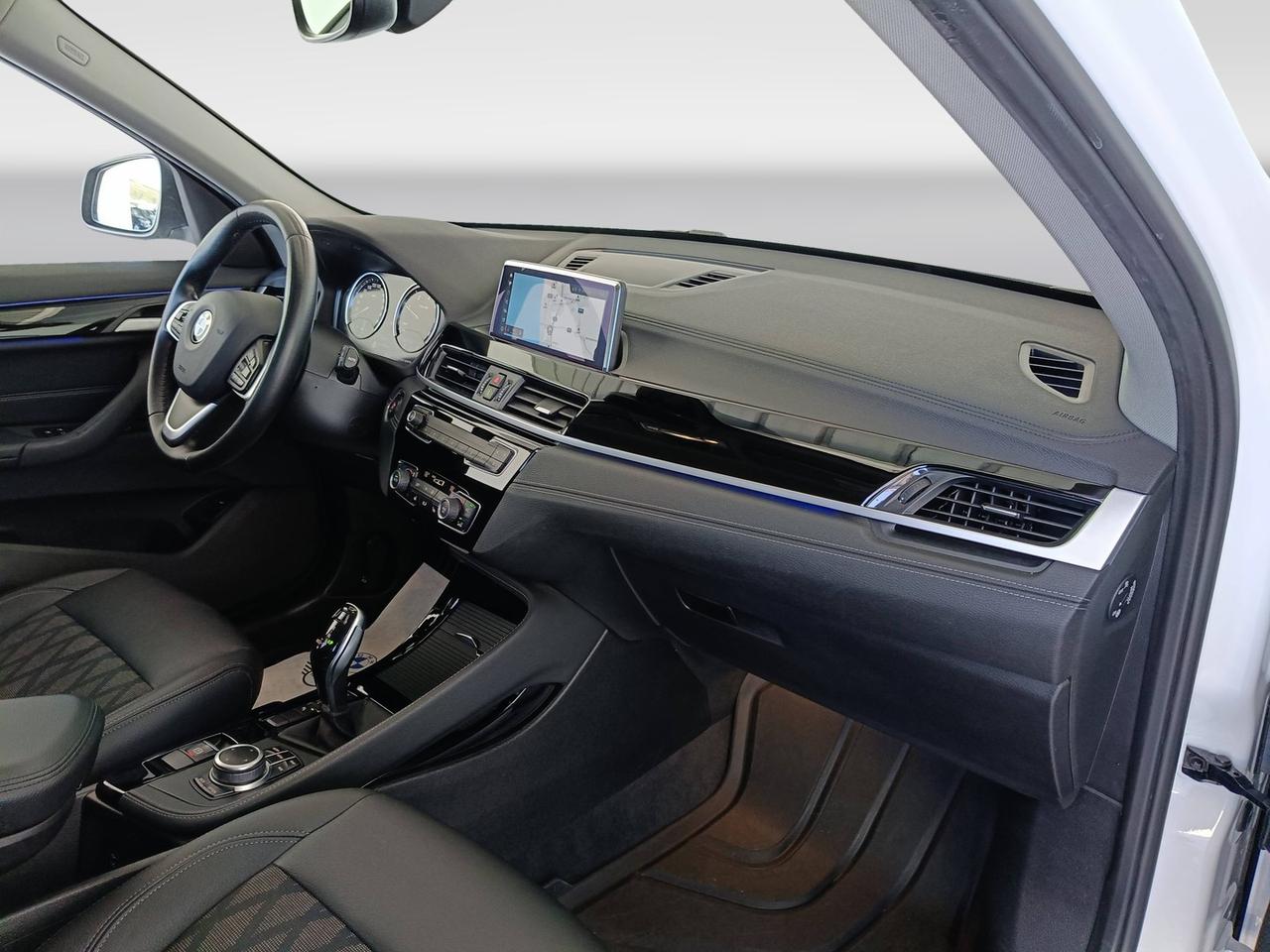 BMW X1 F48 2019 - X1 sdrive16d xLine auto