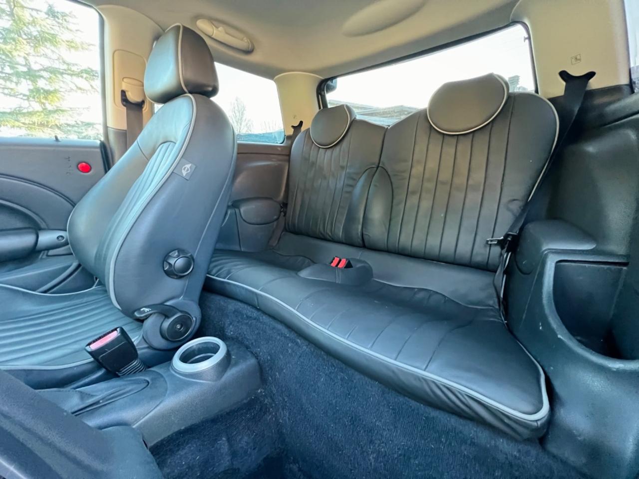 Mini 1.6 16V One de luxe