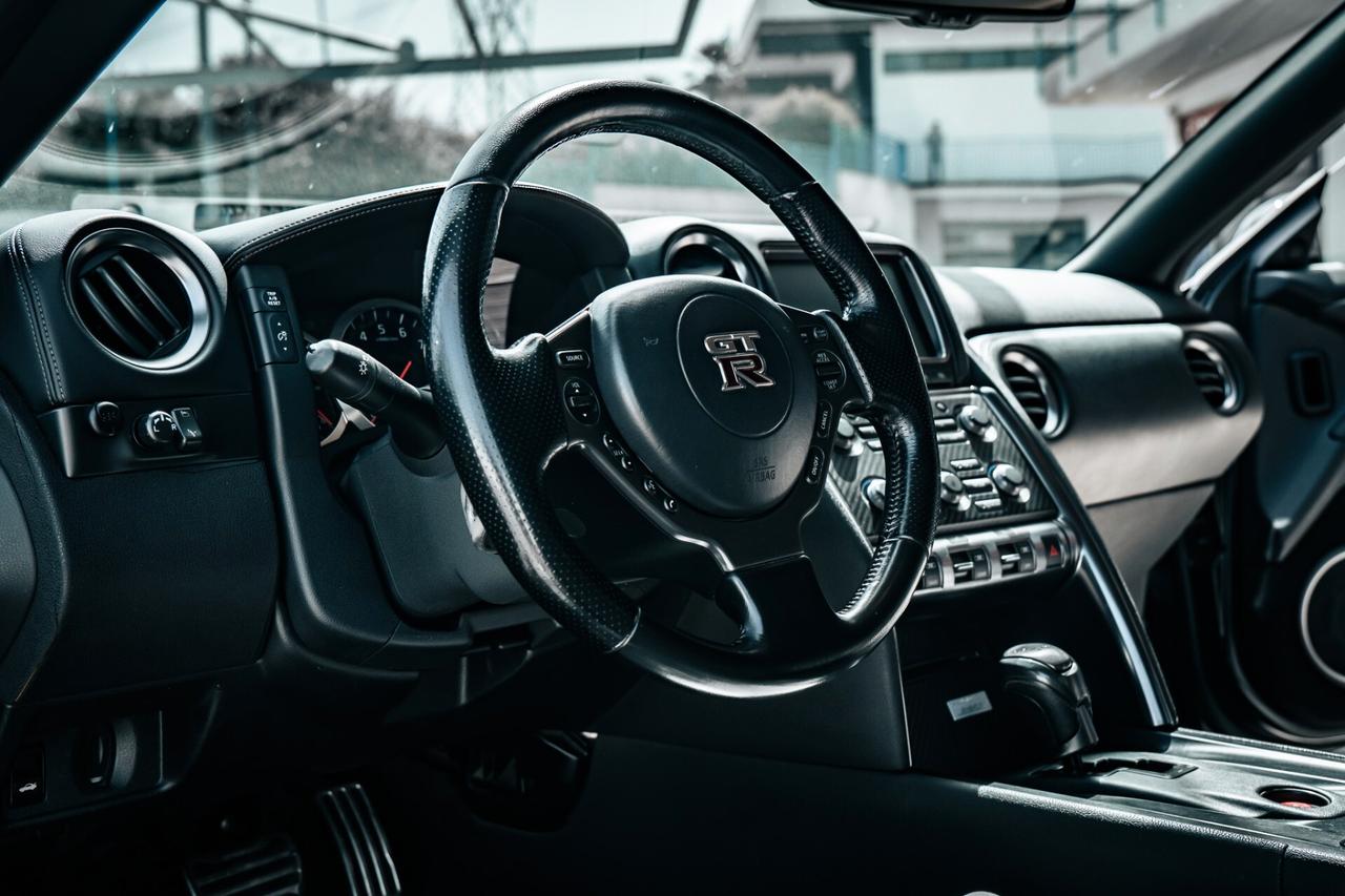 Nissan GT-R 3.8 V6 Black Edition